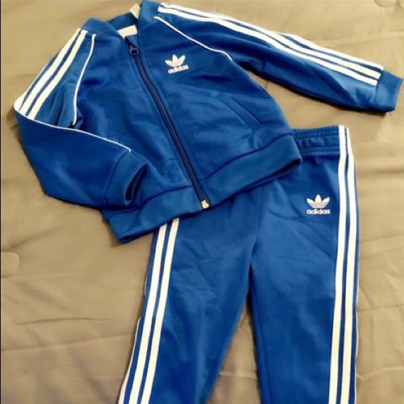 adidas blue sweatsuit